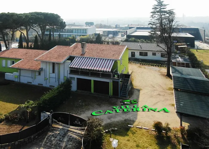 Caterina بيسكانتينا